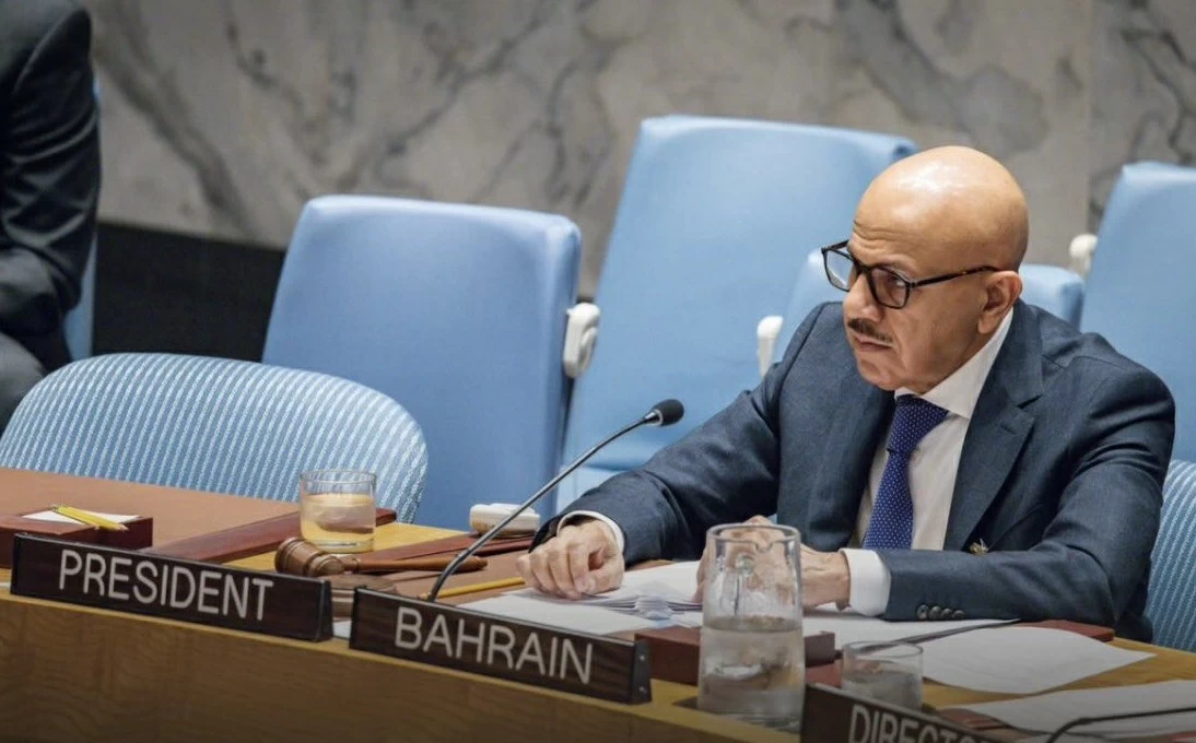 أزمة هرمز: الزياني يحذر من تهديد عالمي وتقاعس دولي