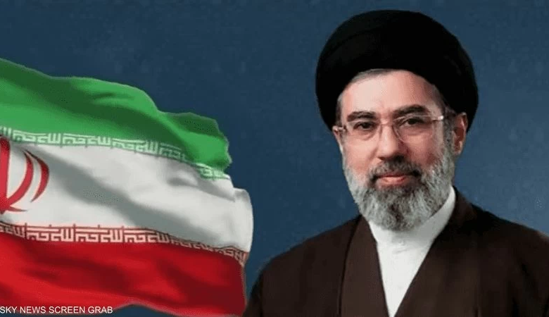 مجتبى خامنئي: حالة حرجة وتداعيات على خلافة المرشد الإيراني
