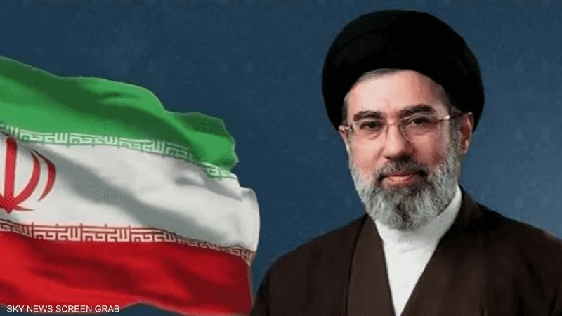 مجتبى خامنئي: حالة حرجة وتداعيات على خلافة المرشد الإيراني