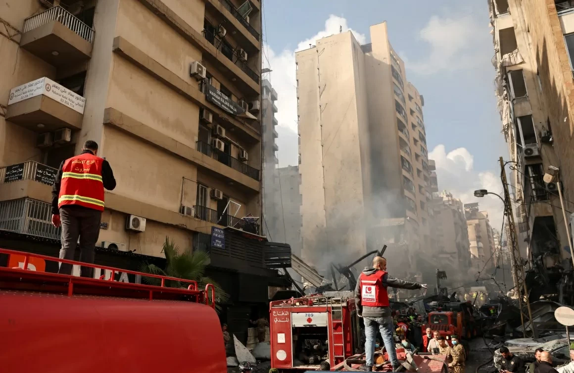 تصاعد التوتر في لبنان: غارات إسرائيلية وارتفاع الضحايا واستهداف قيادي