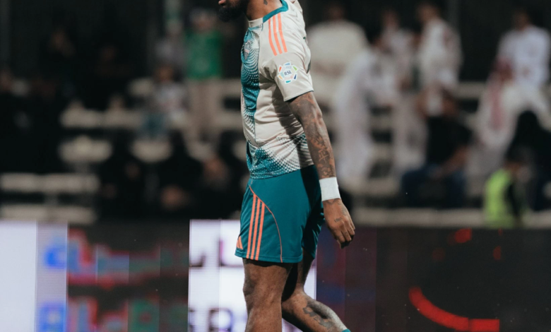اتهامات بالظلم تهز الدوري السعودي بعد مباراة الأهلي والنصر