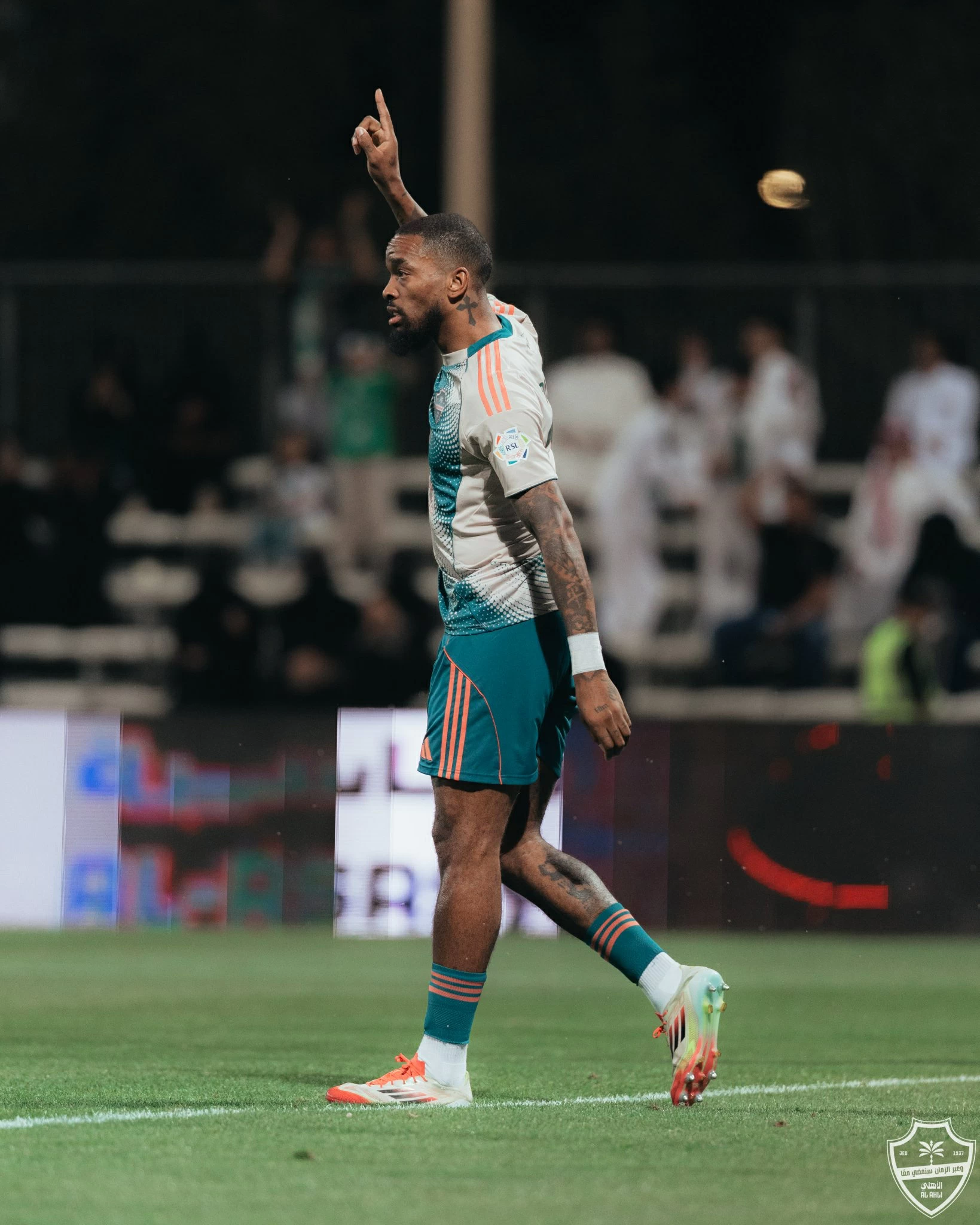 اتهامات بالظلم تهز الدوري السعودي بعد مباراة الأهلي والنصر