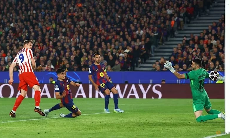 أتلتيكو مدريد يهزم برشلونة 2-0 في ذهاب ربع نهائي دوري الأبطال