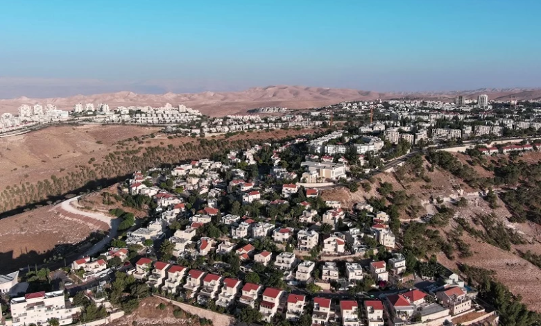 إسرائيل: الكابينت يقر بناء 34 مستوطنة بالضفة الغربية سراً