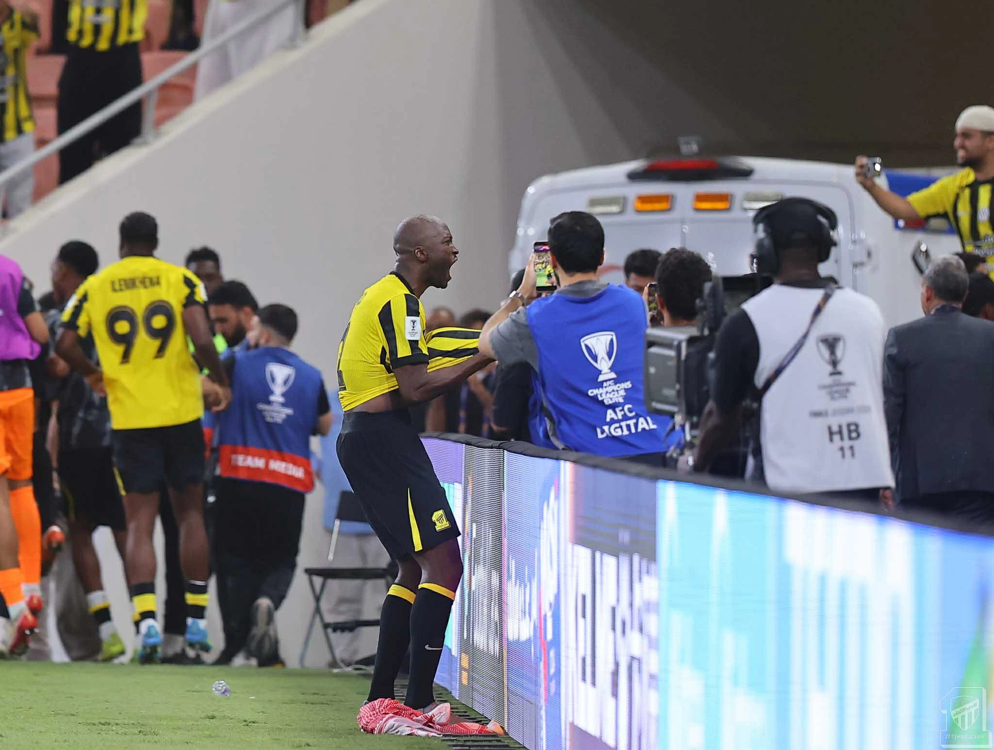 بيريرا يقود الاتحاد لربع نهائي آسيا ووعد الجماهير