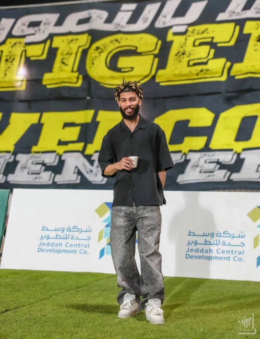 العبود يقود الاتحاد لربع نهائي آسيا بدعم فني ومعنوي