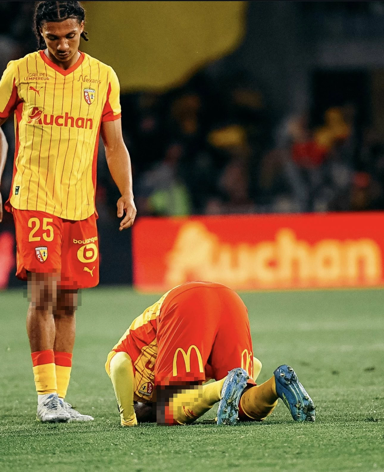 سعود عبدالحميد يدعو لدعم لانس في نصف نهائي كأس فرنسا
