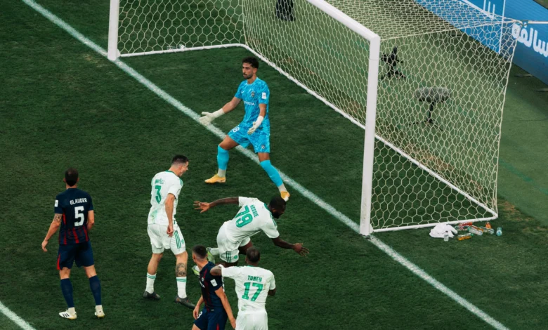 فرانك كيسييه يقود الأهلي السعودي لنصف نهائي دوري أبطال آسيا