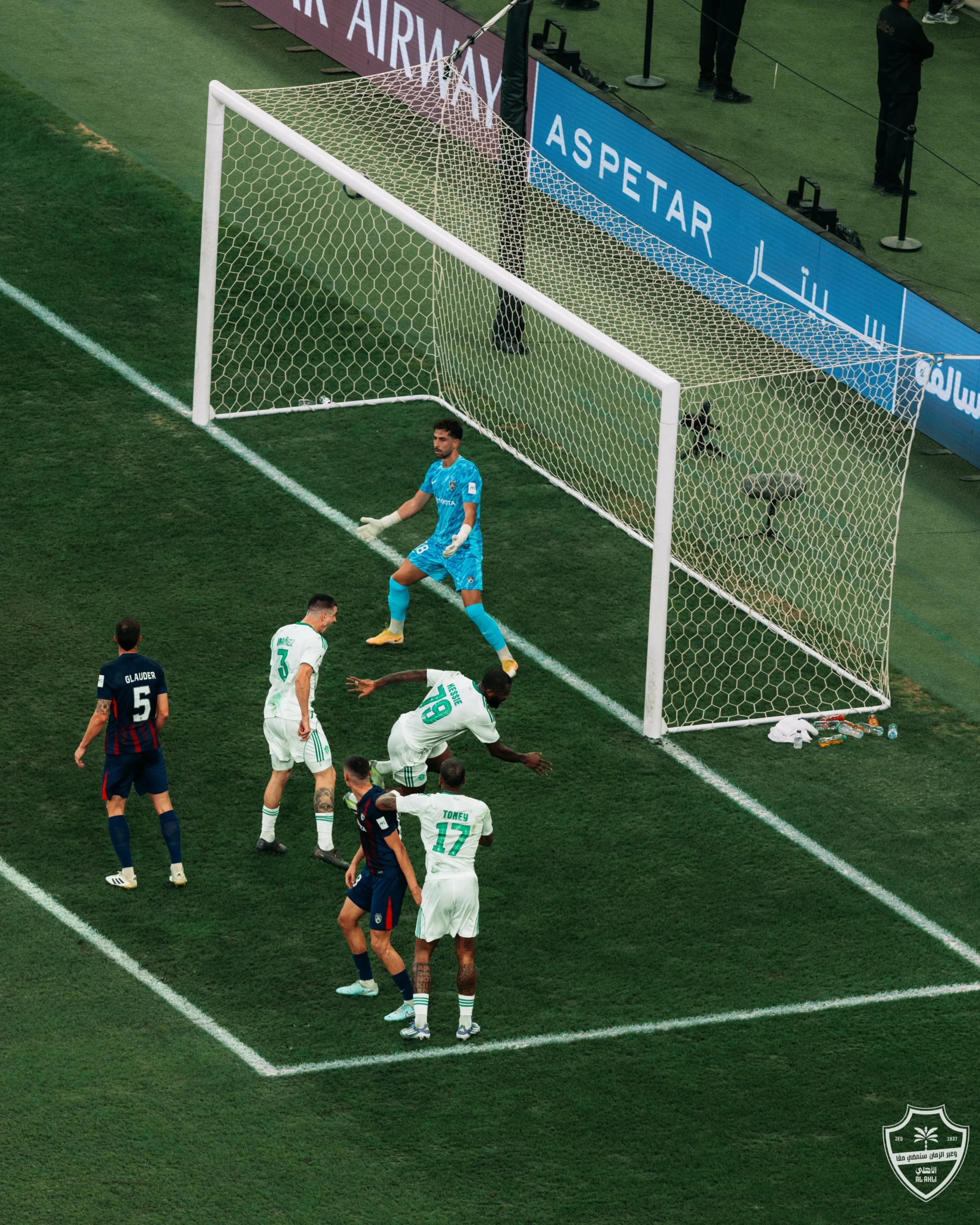 فرانك كيسييه يقود الأهلي السعودي لنصف نهائي دوري أبطال آسيا