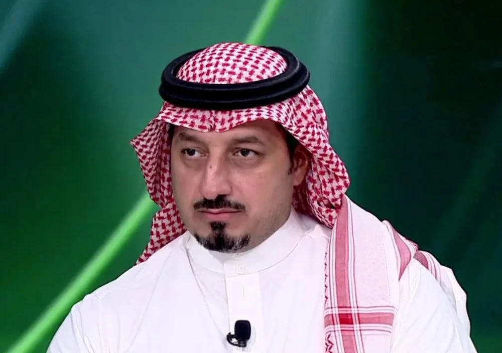 المسحل يجتمع بلاعبي الأهلي المحليين: دلالات وتأثيرات على الكرة السعودية
