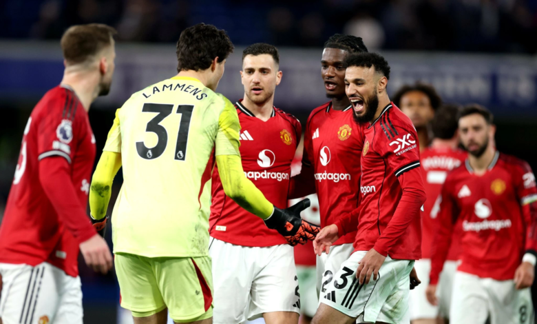 مانشستر يونايتد يهزم تشيلسي 1-0 في قمة الدوري الإنجليزي
