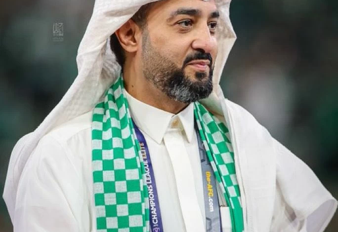رئيس الأهلي يهدي 10 آلاف تذكرة لجماهير "الراقي" في نصف نهائي آسيا