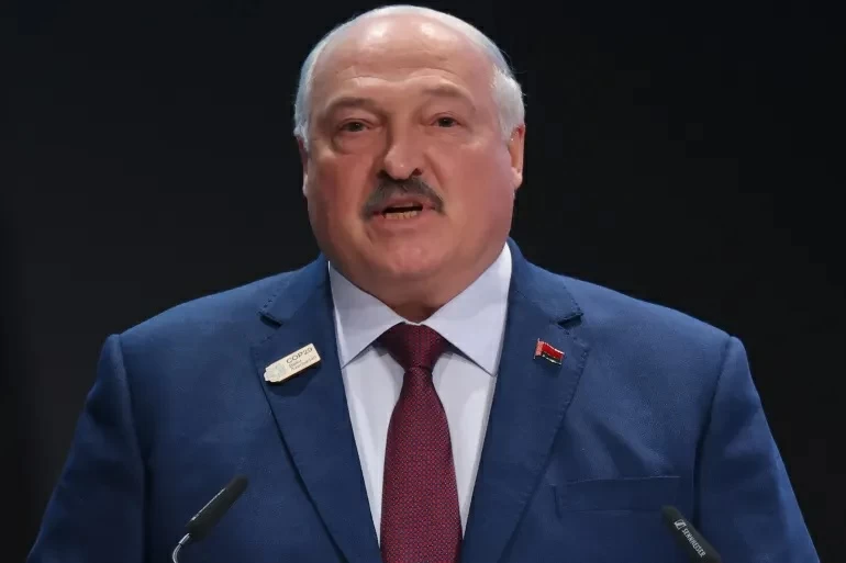 لوكاشينكو مستعد للقاء ترامب بشرط: "لست زيلينسكي"