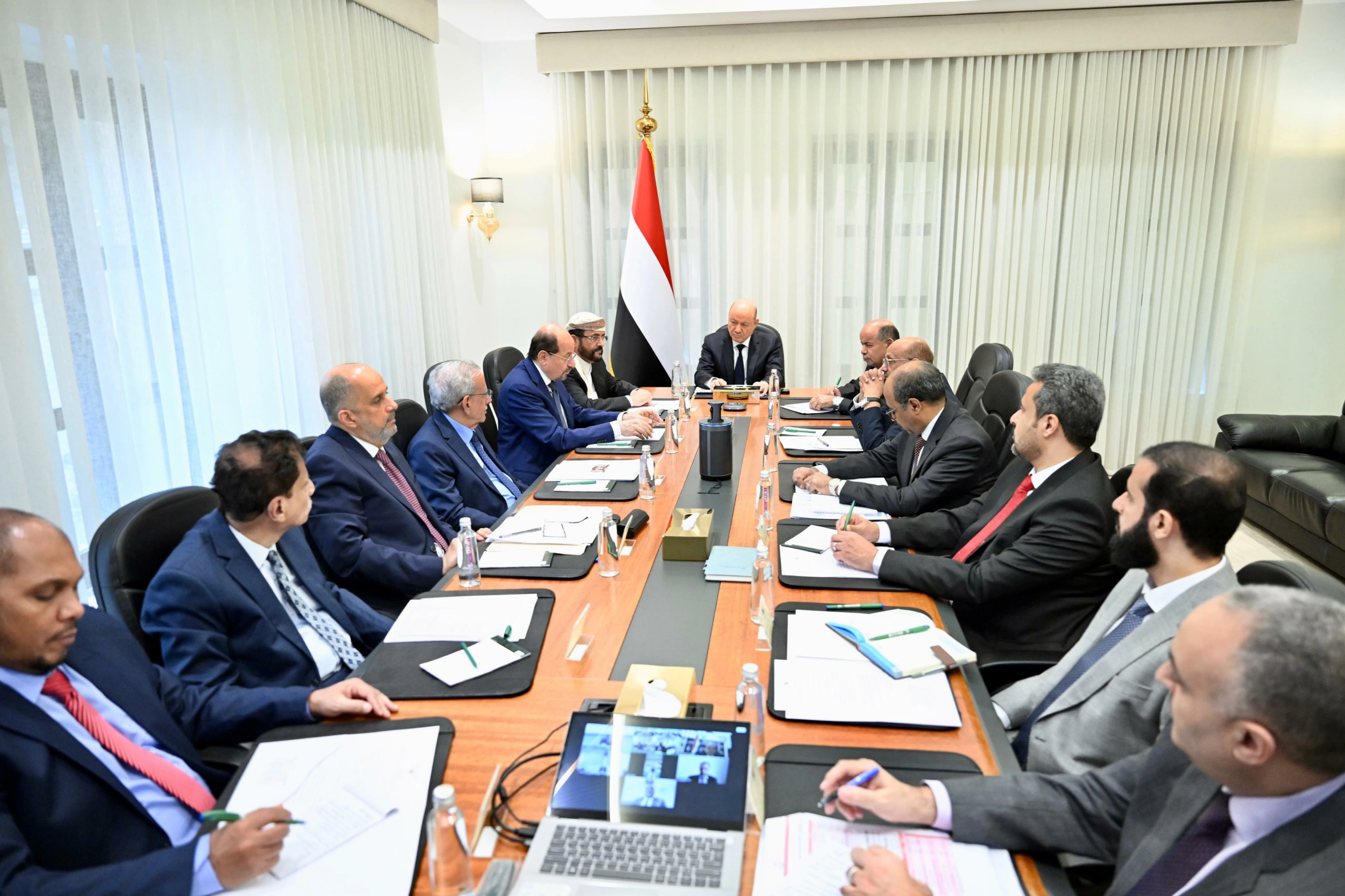 العليمي: الدعم السعودي يحمي تماسك الدولة اليمنية