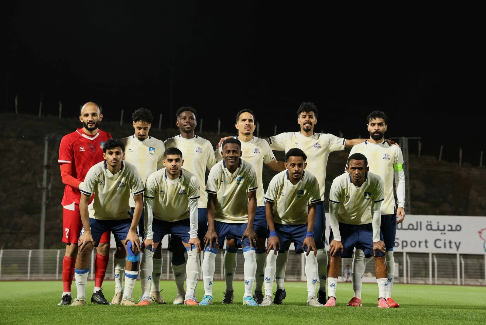 هجر والعين: موقعة الحسم في الأحساء لبطاقة دوري يلو
