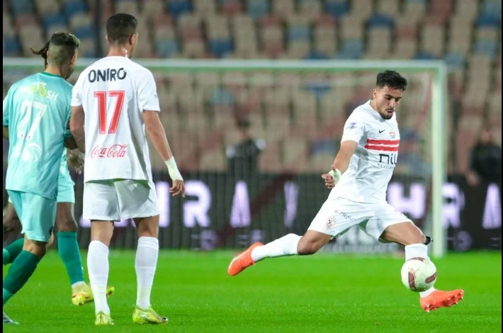 الزمالك يتصدر الدوري المصري: فوز حاسم على بيراميدز