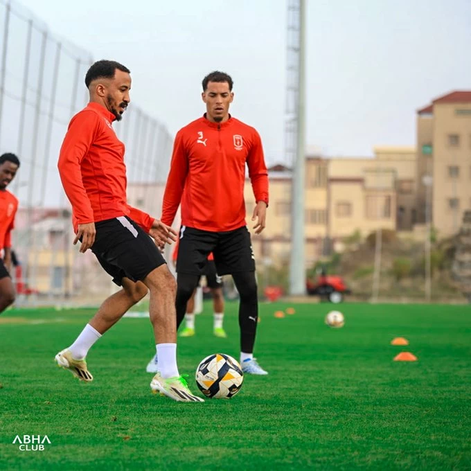 نادي أبها يحتفل بالعودة لدوري روشن: دعوة للجماهير