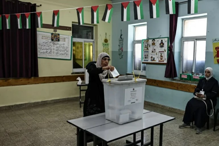 النساء الفلسطينيات يحصدن 33% من مقاعد المجالس المحلية - إنجاز ديمقراطي