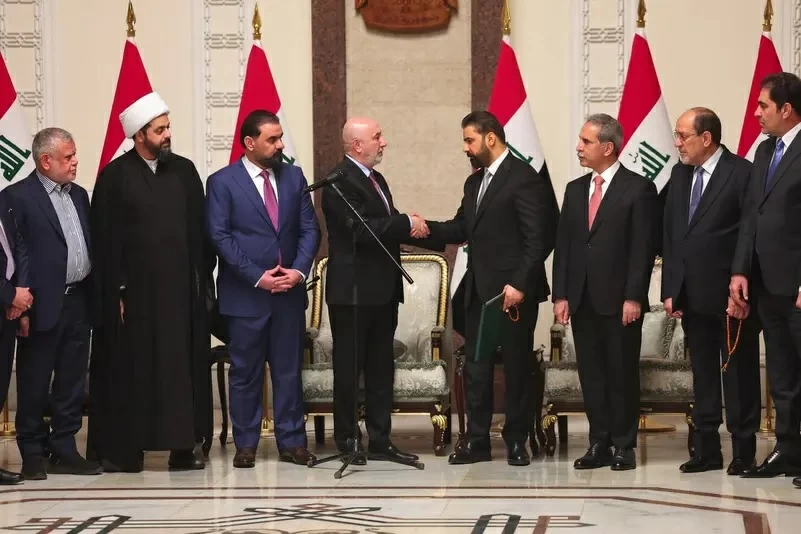 علي الزيدي: أصغر رئيس وزراء عراقي مكلف وتحديات تشكيل الحكومة