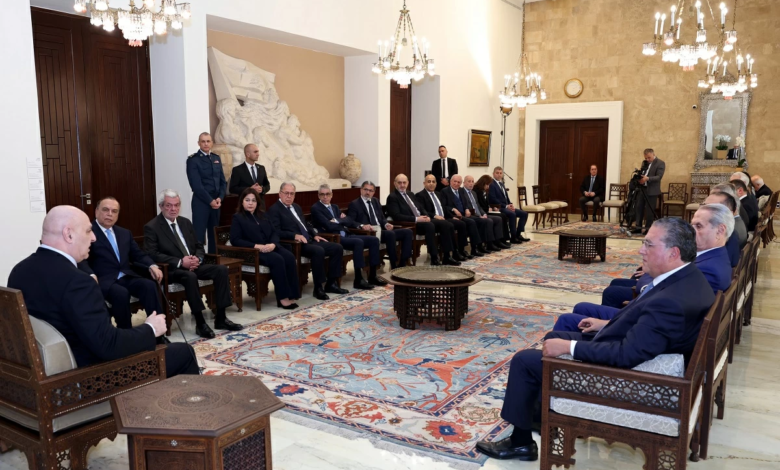 عون: لبنان ينتظر موعد مفاوضات ترسيم الحدود البحرية مع إسرائيل