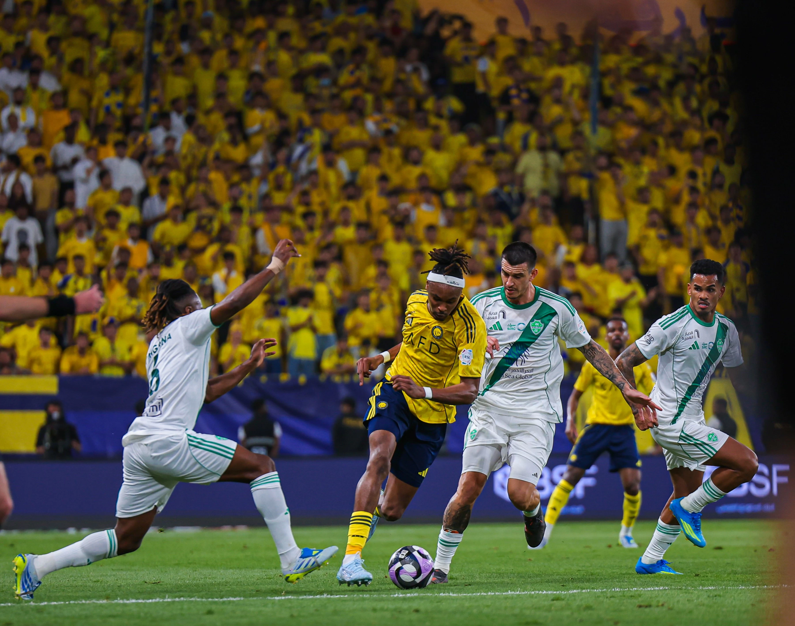 النصر يقترب من اللقب العشرين: تحليل فرص العالمي في دوري روشن