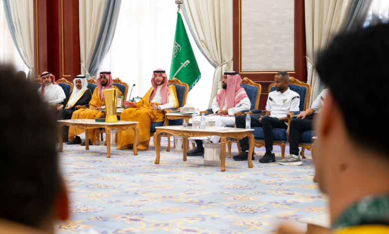 الأمير سعود بن نهار يستقبل أبطال الأنصار: دعم للرياضة بالمدينة