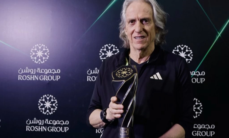 جيسوس أفضل مدرب.. تتويج مستحق بجائزة مدرب الشهر بالدوري