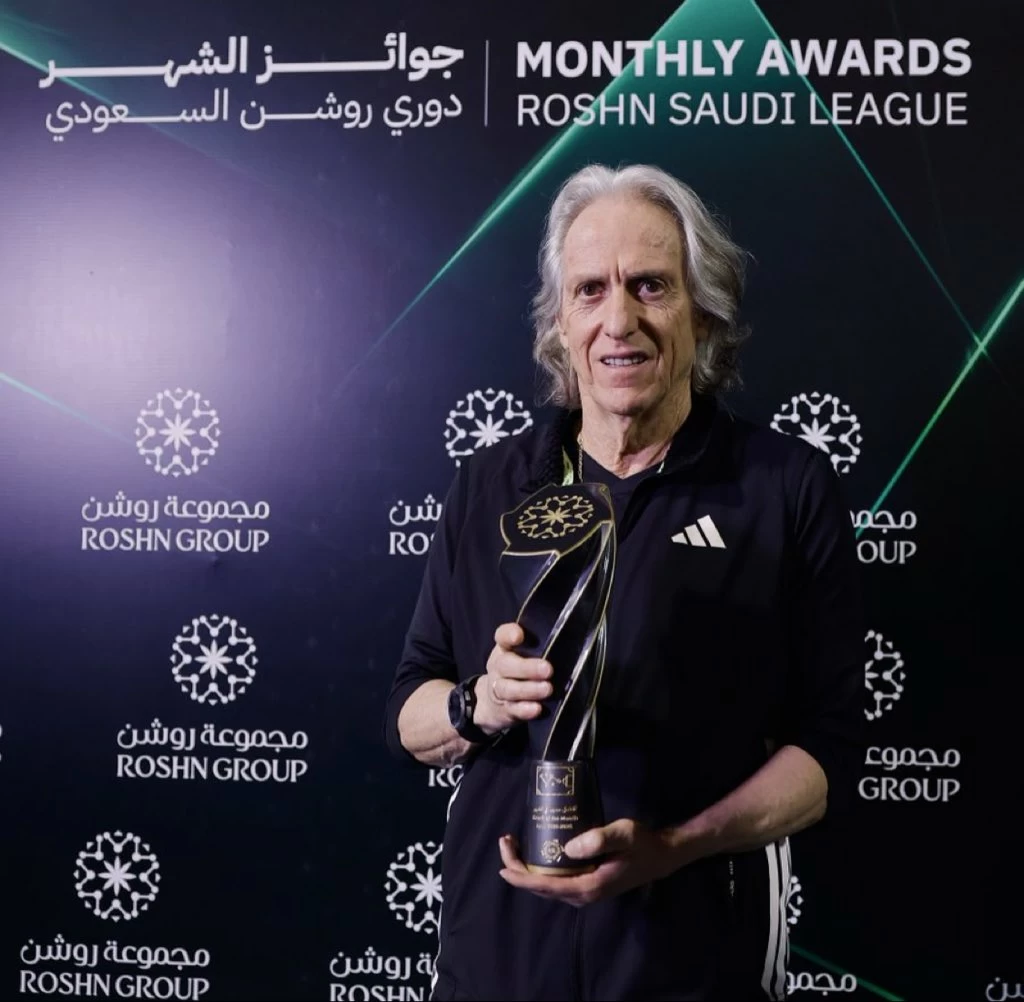 جيسوس أفضل مدرب.. تتويج مستحق بجائزة مدرب الشهر بالدوري