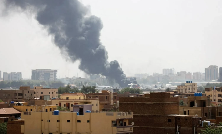 بعد قصف مطار الخرطوم: تحذير أمريكي عاجل وتصاعد التوتر