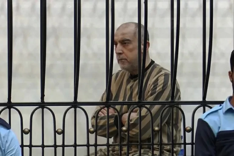 تفاصيل محاكمة عاطف نجيب في دمشق بتهم القتل والتعذيب