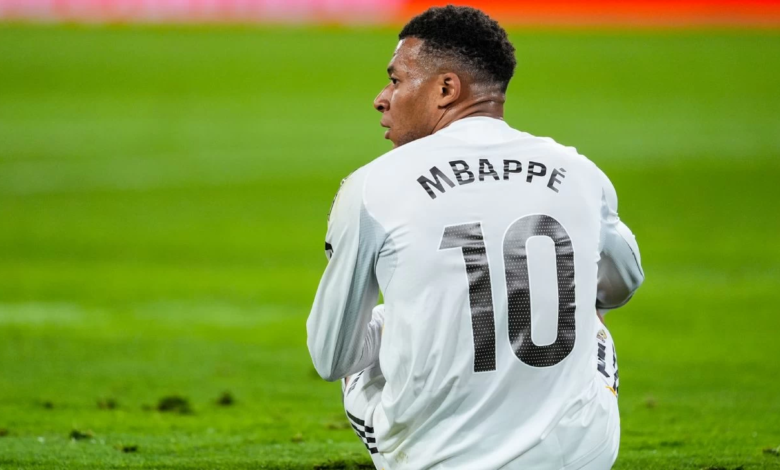 صدمة لريال مدريد: غياب مبابي عن كلاسيكو الأرض الحاسم