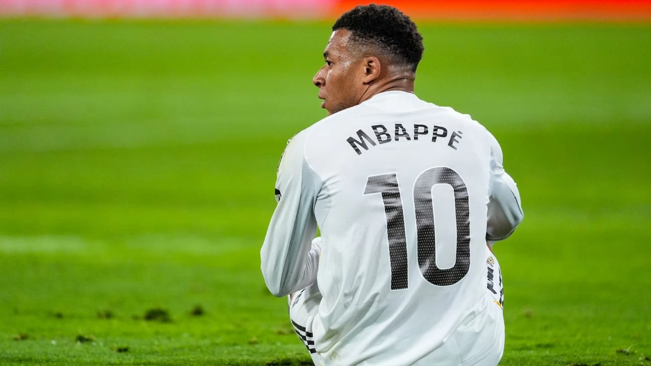 صدمة لريال مدريد: غياب مبابي عن كلاسيكو الأرض الحاسم