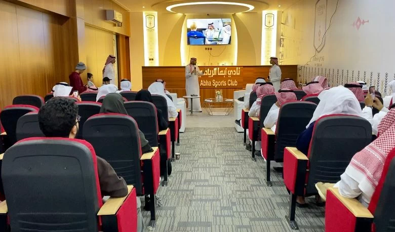 انتقادات واسعة بعد ختام ملتقى عسير للإعلام الرياضي