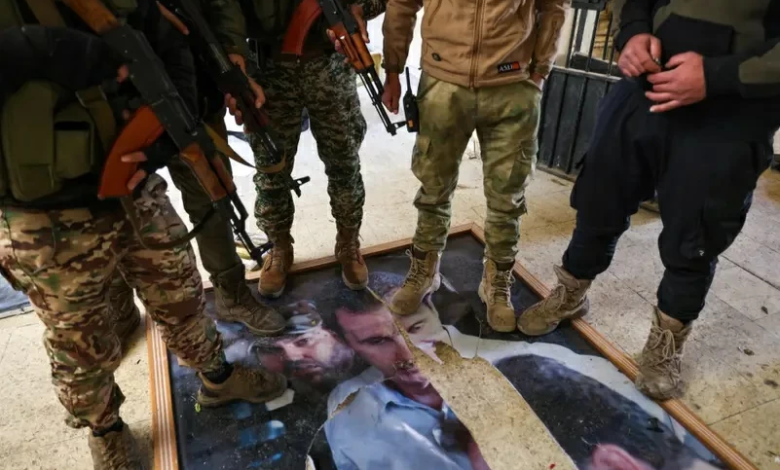 خفايا فلول النظام السوري في لبنان: 200 ضابط تحت المراقبة