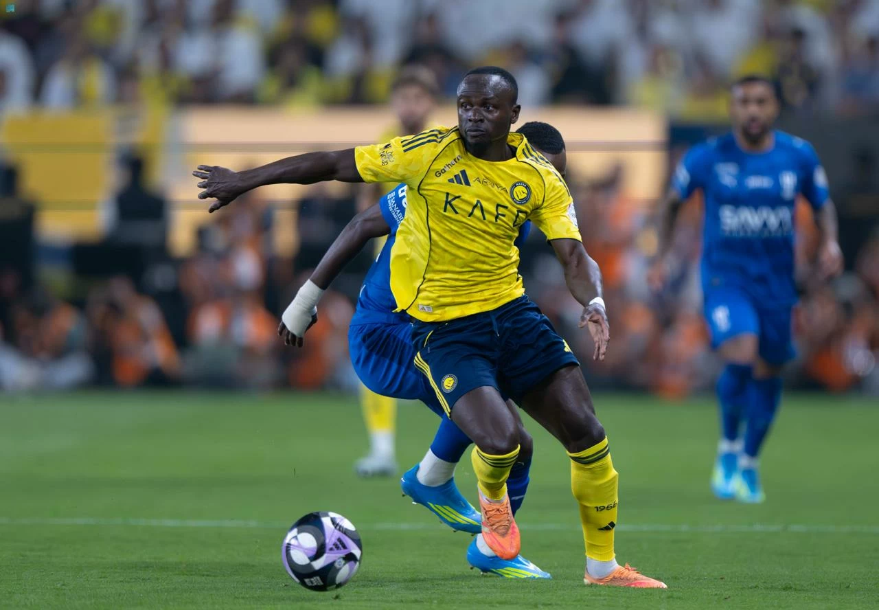 تعثر النصر بهدف قاتل: كيف أثرت رمية تماس على سباق اللقب؟