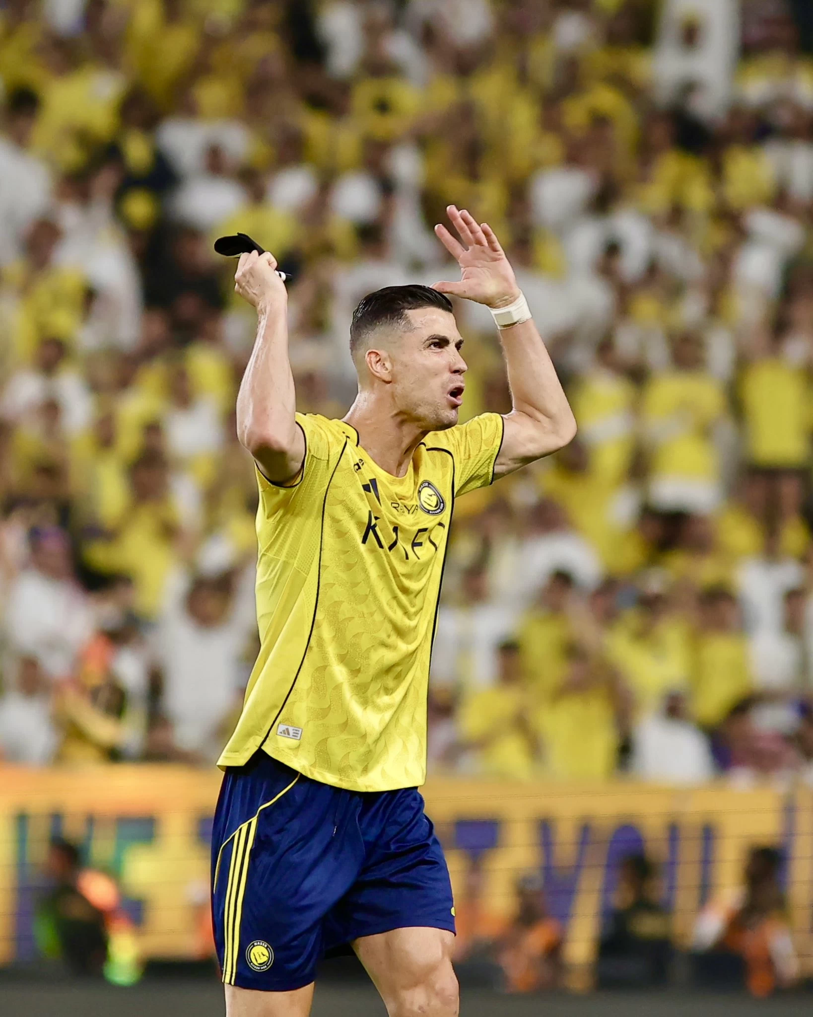 حسرة كريستيانو رونالدو بعد تعادل النصر والهلال ورسالته للجماهير