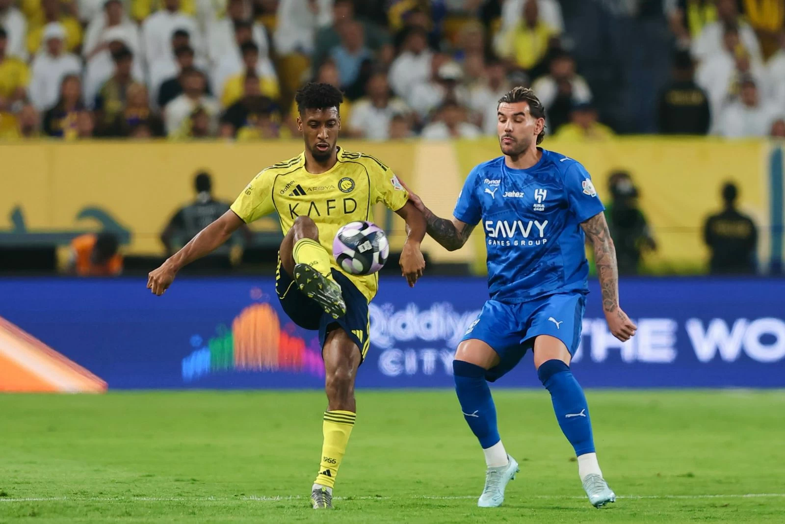 دوري روشن النصر أم الهلال: من يحسم لقب الدوري السعودي؟