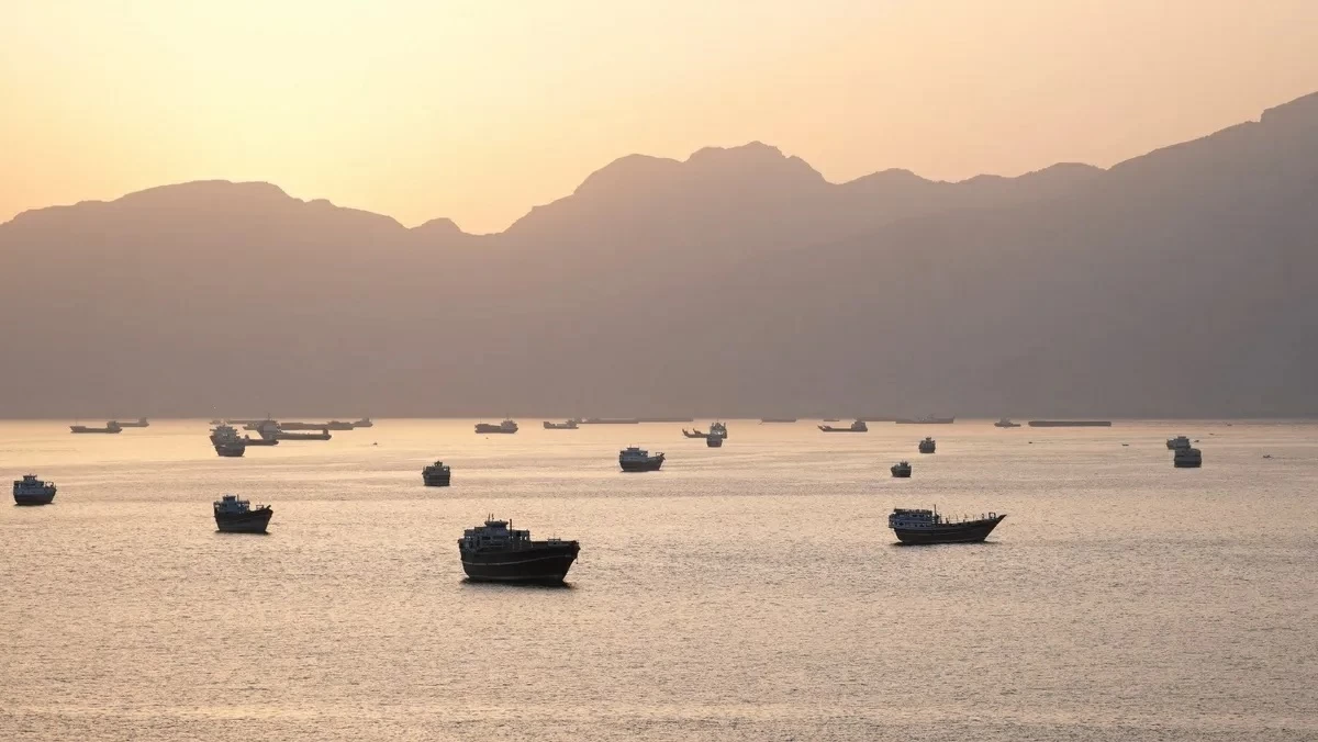 باكستان تعيد مواطنين وإيرانيين من سفن احتجزتها واشنطن