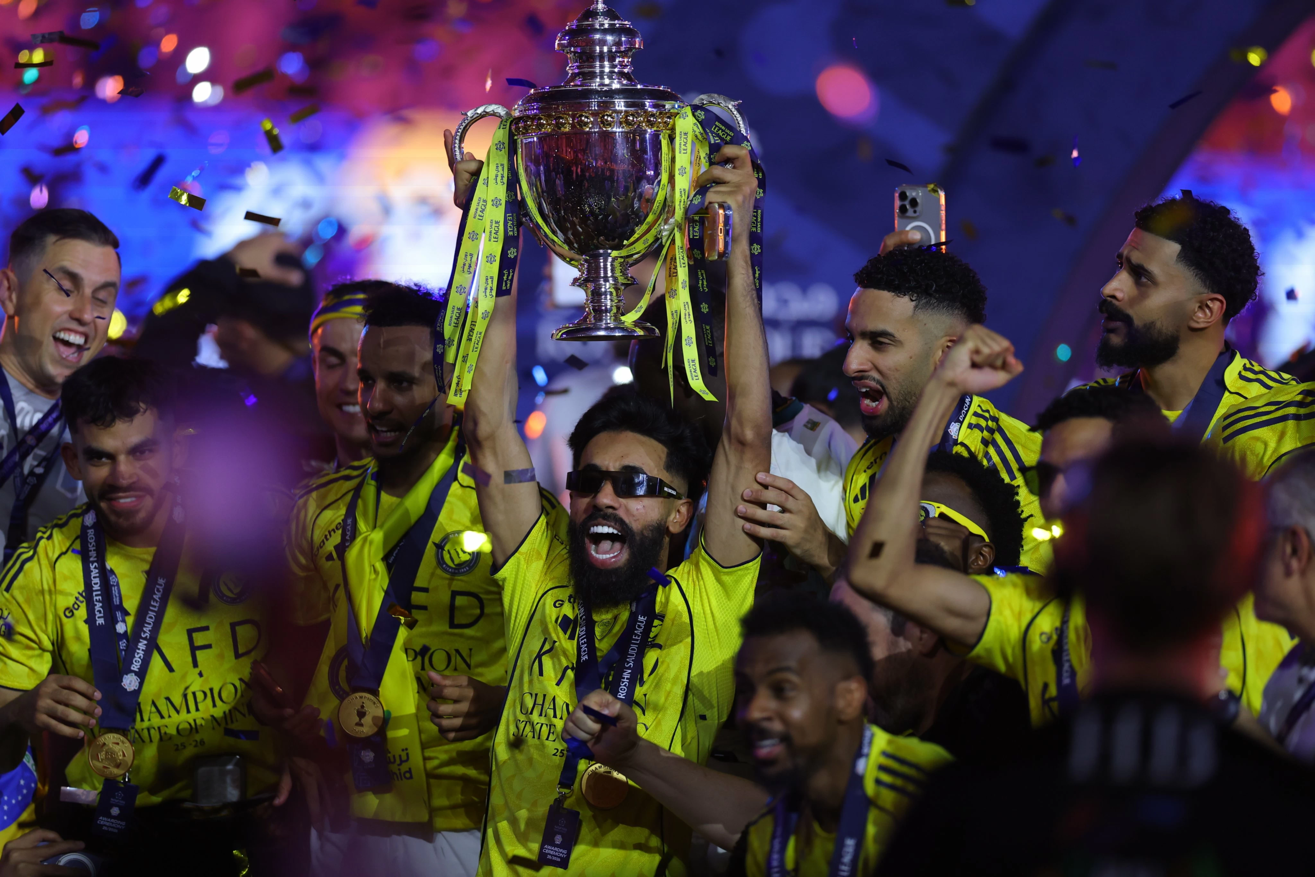 محمد الدعيع يطالب برحيل مدرب الهلال ويثير الجدل بتصريحاته