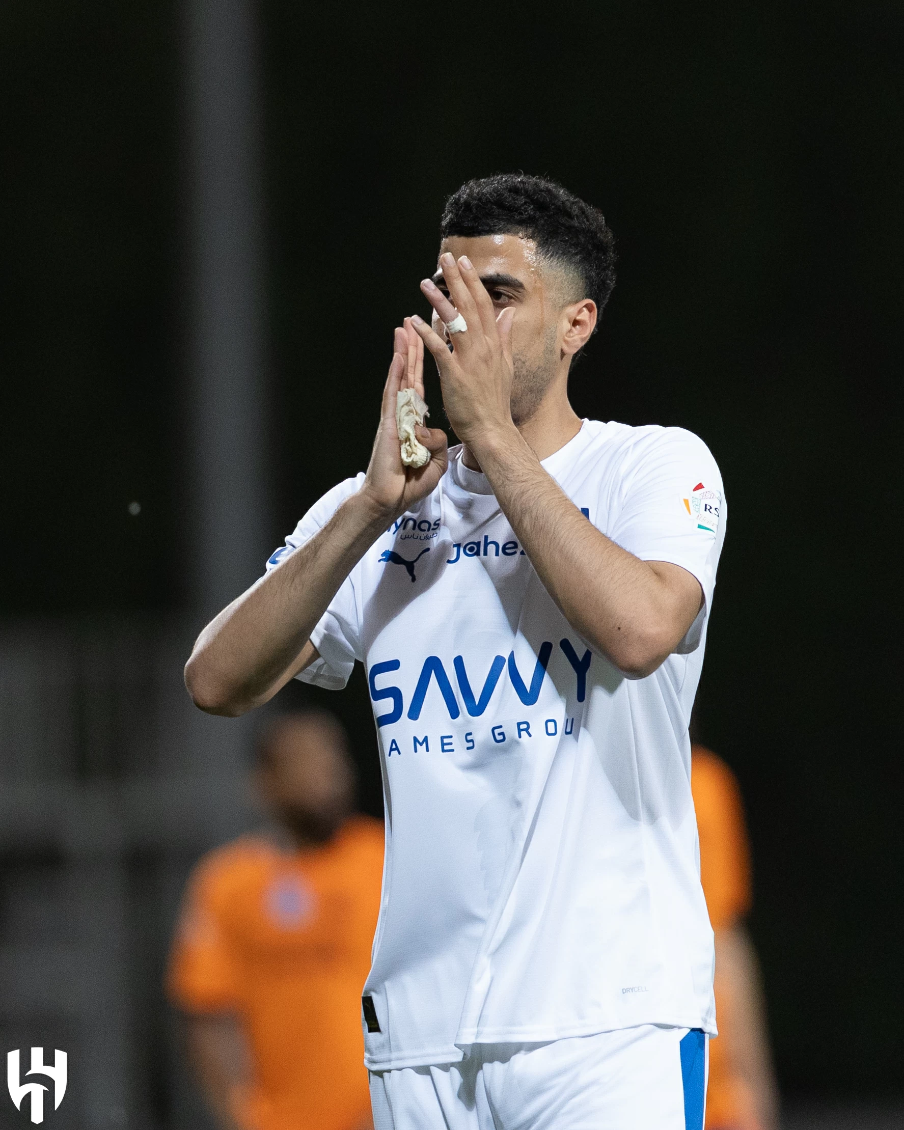 إنجاز الدوري بلا هزيمة: لماذا لم يتوج الأهلي وظفر به الهلال؟