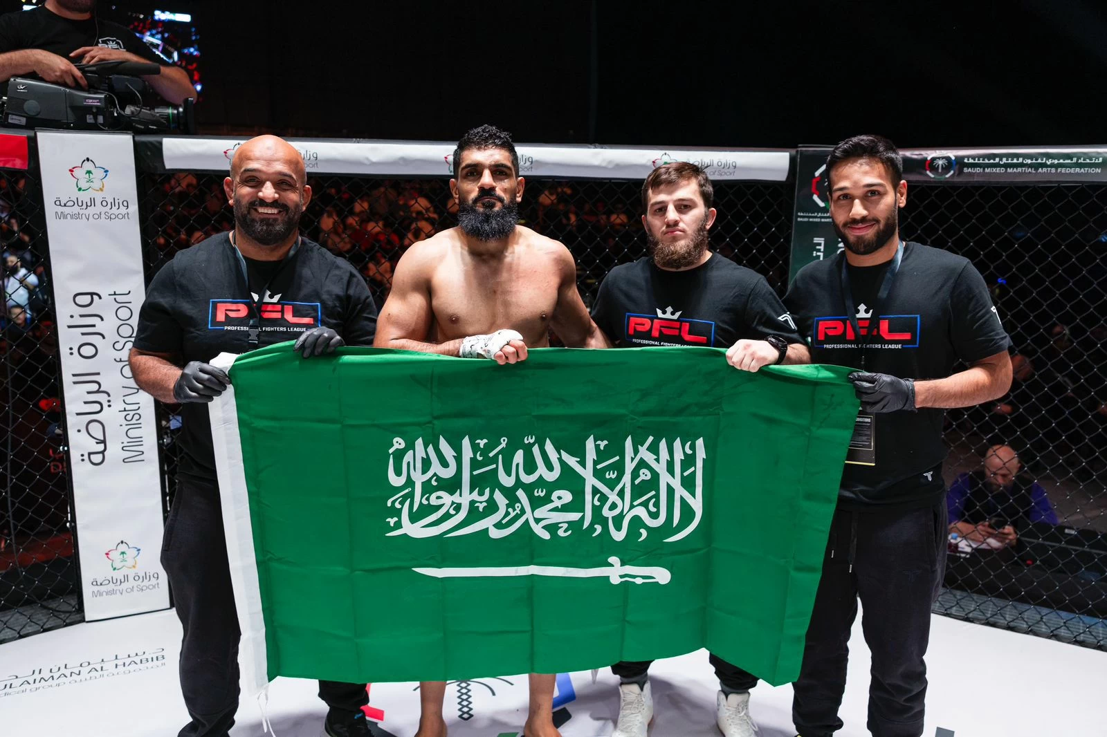 المقاتل السعودي أحمد البراهيم يواجه خصماً جديداً في دبي