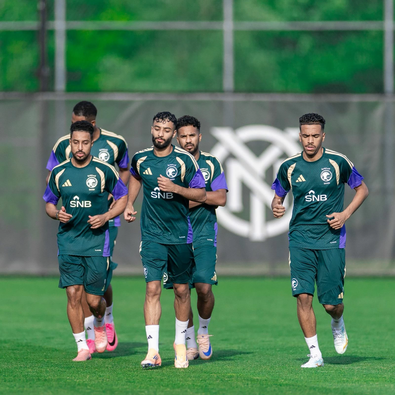المنتخب السعودي والإكوادور: مواجهة ودية حاسمة استعداداً لمونديال 2026