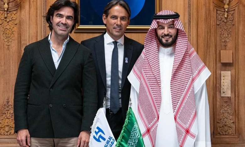 حقيقة مستقبل سيموني إنزاغي مع الهلال: وكيله ينفي الشائعات