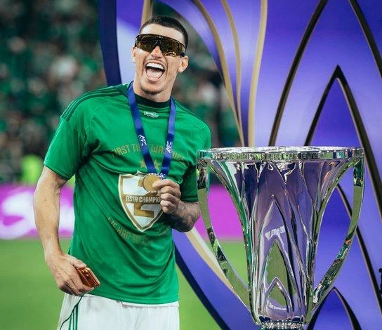 الأهلي يقترب من تمديد عقد إبانيز حتى 2029.. خطوة استراتيجية