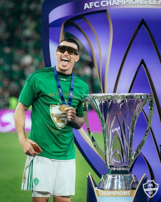الأهلي يقترب من تمديد عقد إبانيز حتى 2029.. خطوة استراتيجية