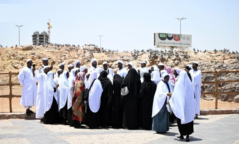 الدفاع المدني يحذر من زيادة الأحمال لضمان سلامة الحجاج