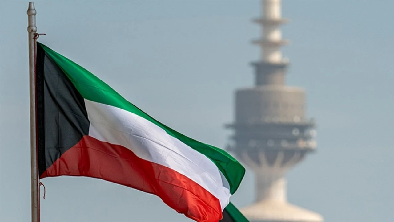 الكويت تدين الهجمات الإيرانية: تصعيد خطير يهدد أمن المنطقة