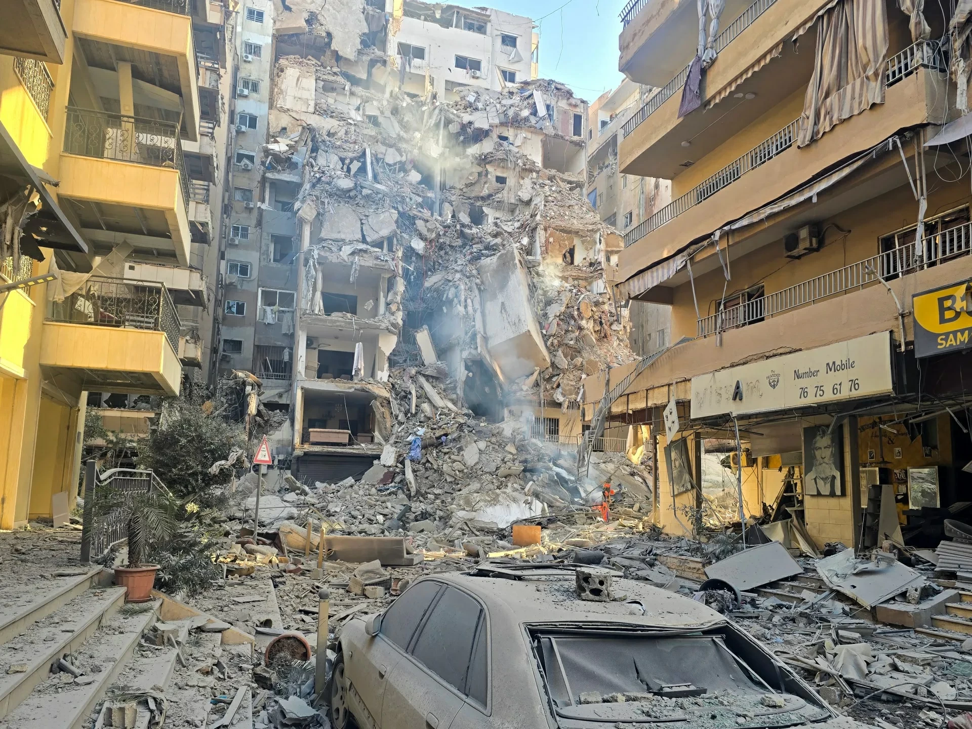 ضرب ضاحية بيروت: تصعيد إسرائيلي يهدد محادثات واشنطن
