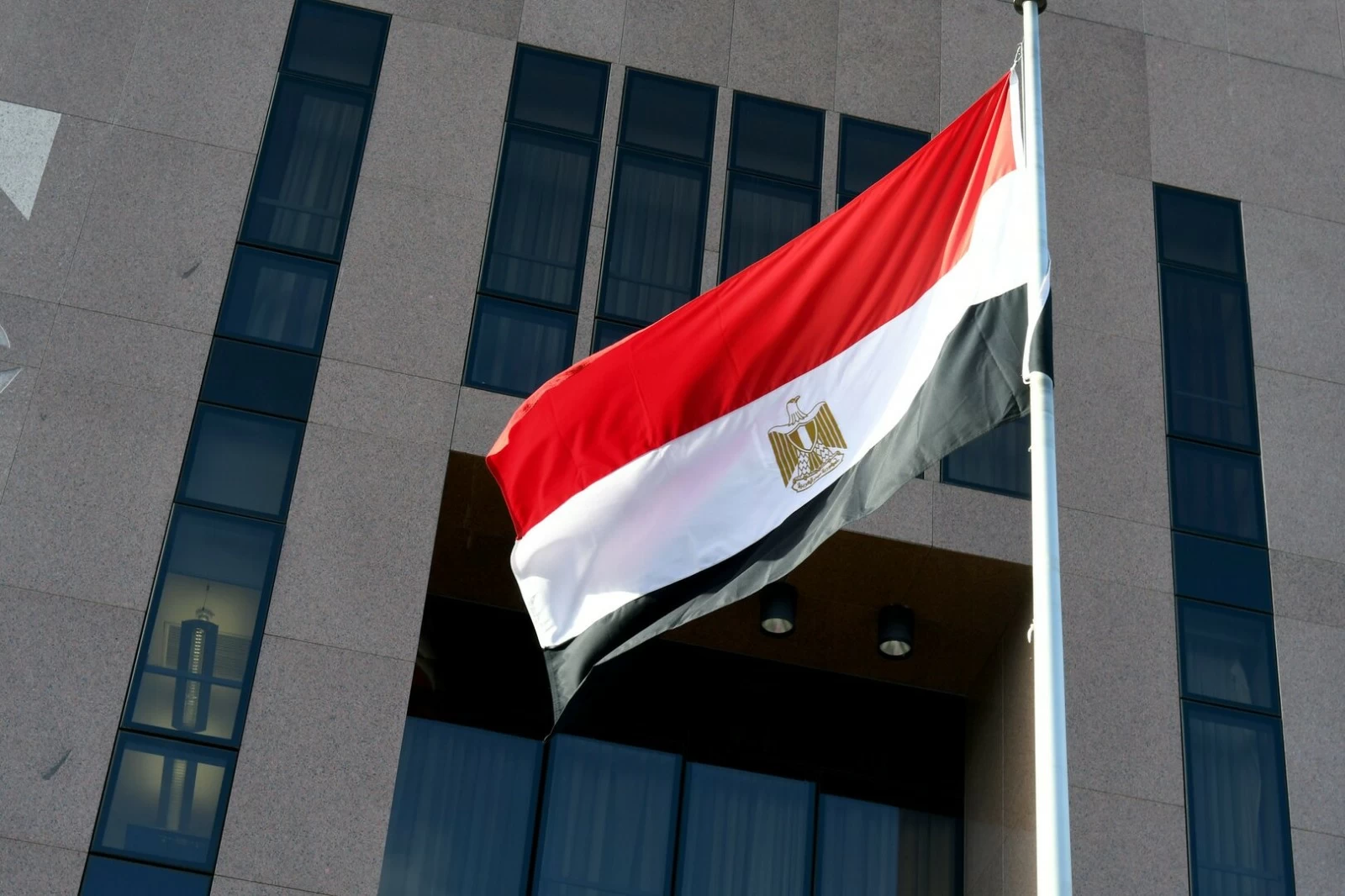 مصر تدين الاعتداء الإيراني على الكويت وتدعم أمن الخليج
