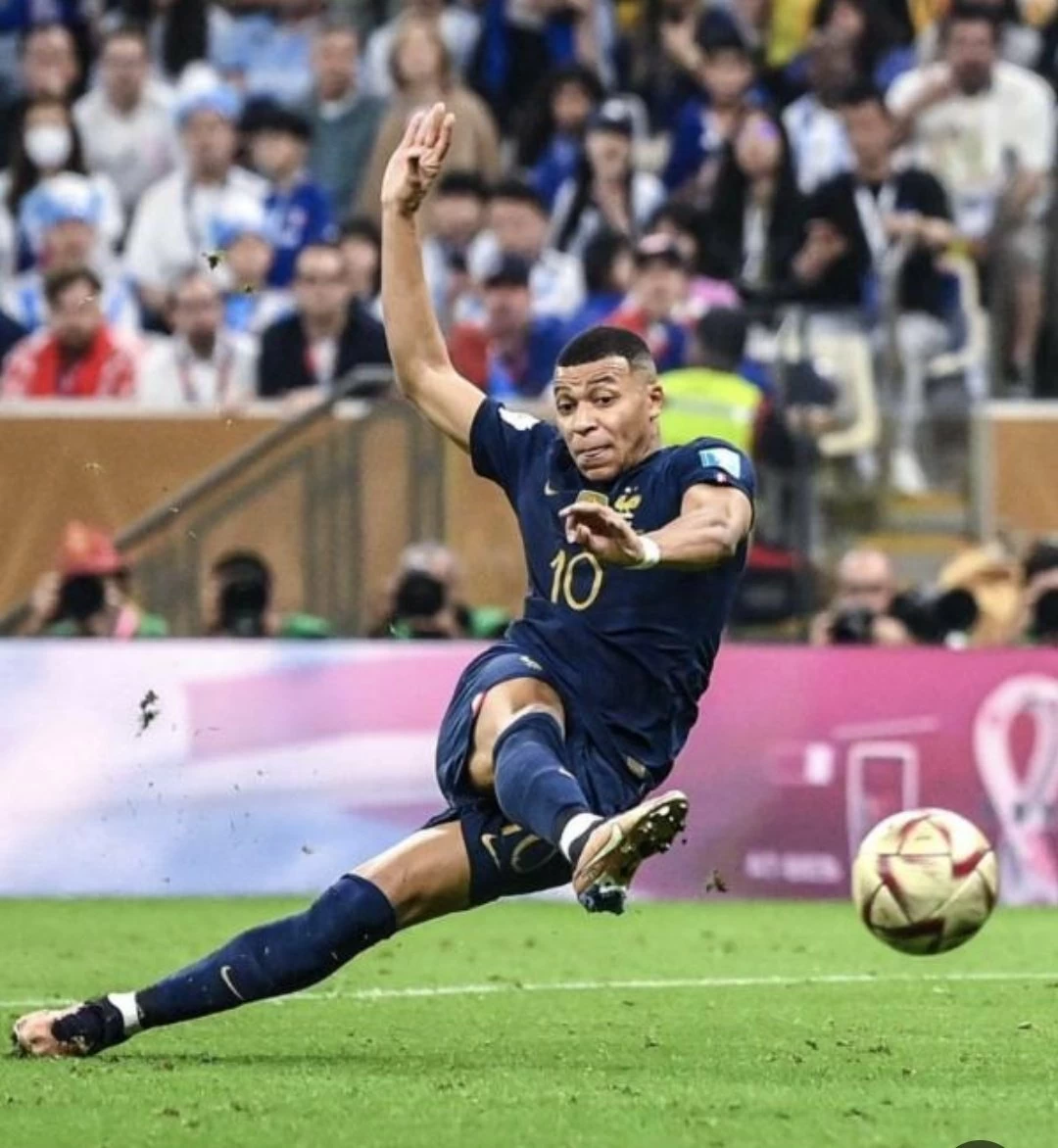 تاريخ أهداف كأس العالم: من لوران 1930 إلى مبابي 2022